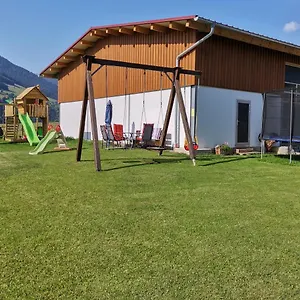 ferienwohnungen-simon-hauserhof.innsbruckaustriahotels.com/