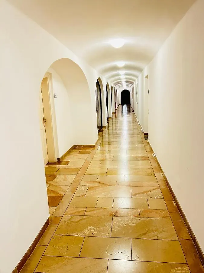 Palais Am Kai - Zentrale Lage, Kostenloser Parkplatz Appartement Salzburg Accommodatie bij particulieren